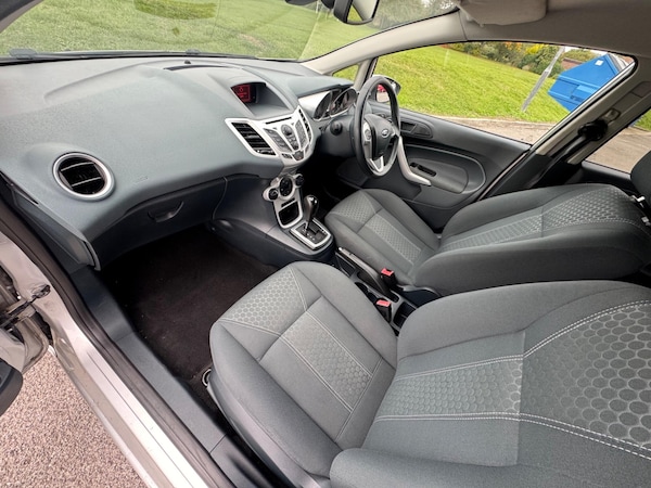 Used Ford Fiesta 2010 for sale - 76214173: Photo 22