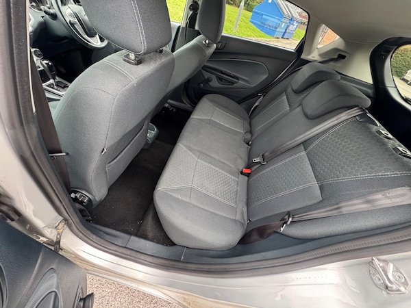 Used Ford Fiesta 2010 for sale - 76214173: Photo 24