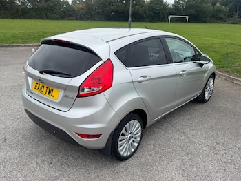 Used Ford Fiesta 2010 for sale - 76214173: Photo 2
