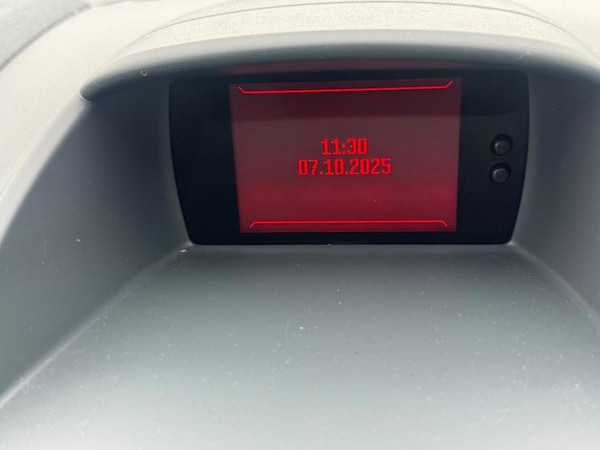 Used Ford Fiesta 2010 for sale - 76214173: Photo 37