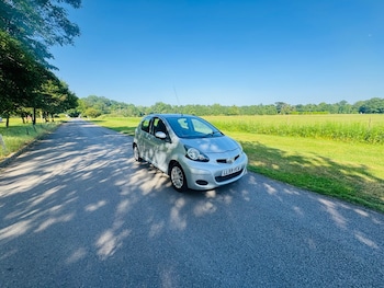 Used Toyota AYGO 2009 for sale - 78708405: Photo