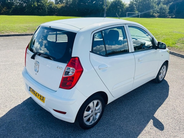 Used Hyundai i10 2012 for sale - 76307081: Photo 2