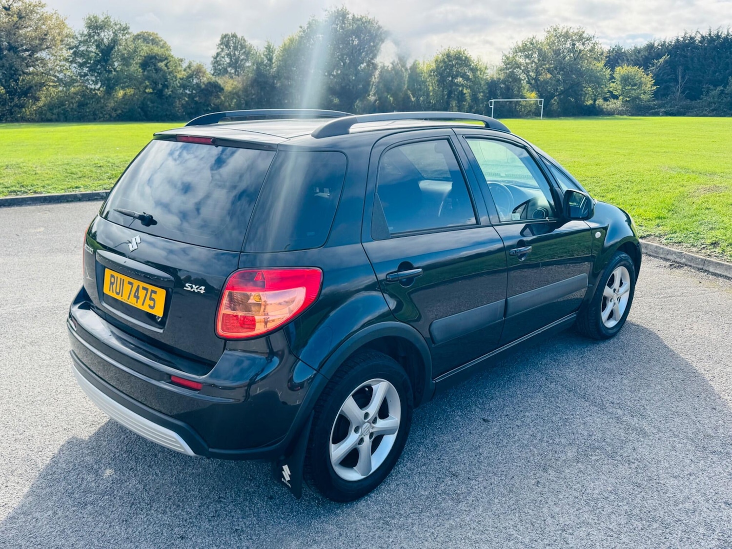 Used Suzuki SX4 for sale - 76440360: Photo 2