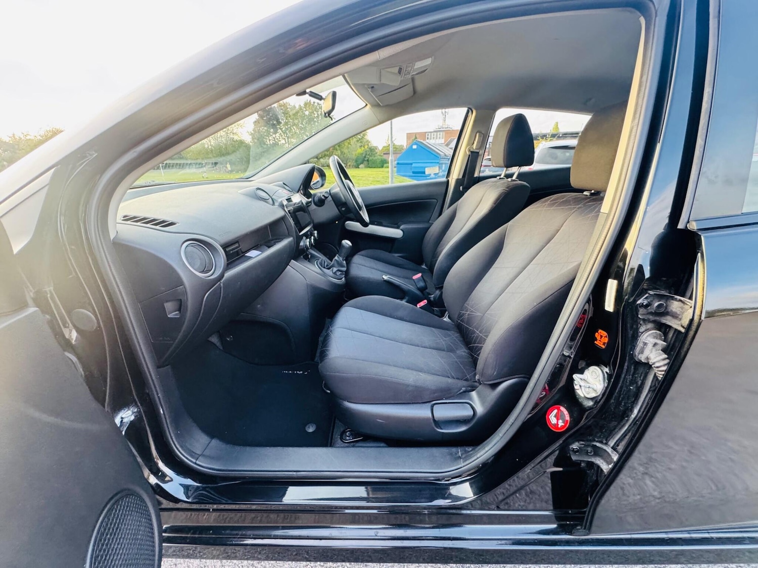 Used Mazda Mazda2 2011 for sale - 76136065: Photo 29