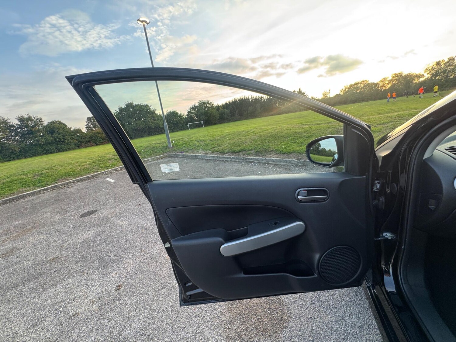 Used Mazda Mazda2 2011 for sale - 76136065: Photo 30