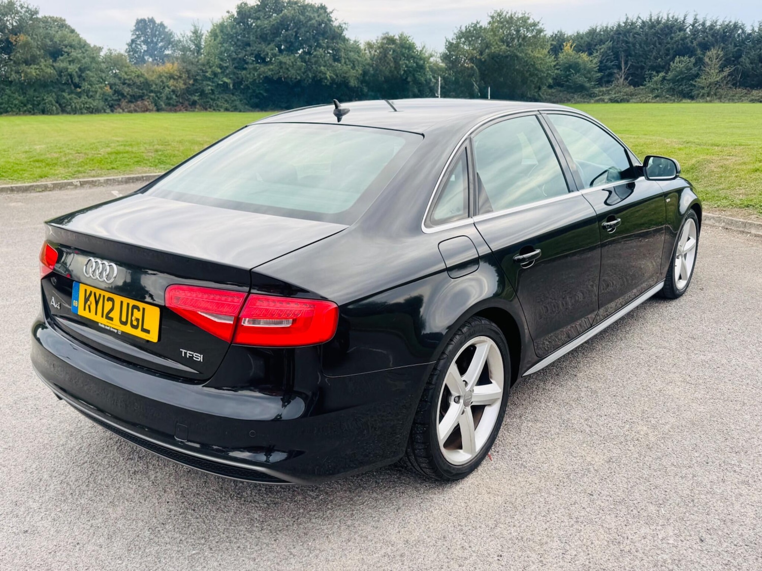 Used Audi A4 for sale - 76473224: Photo 2