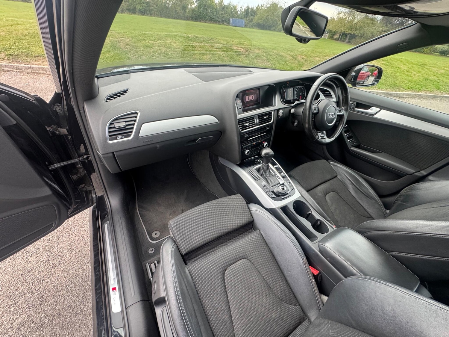 Used Audi A4 for sale - 76473224: Photo 28