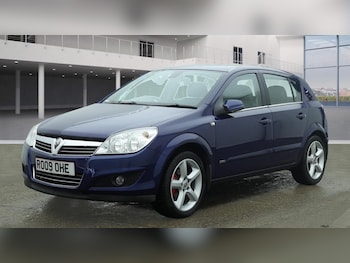Vauxhall - Astra