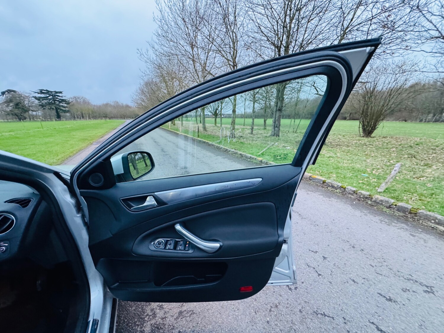 Used Ford Mondeo 2010 for sale - 77565186: Photo 30