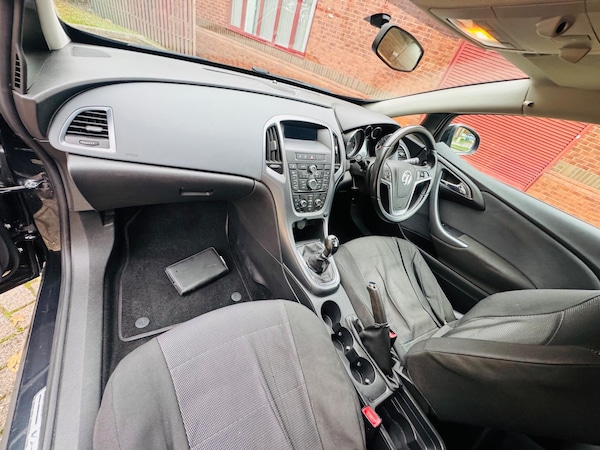Used Vauxhall Astra GTC 2012 for sale - 76307427: Photo 24