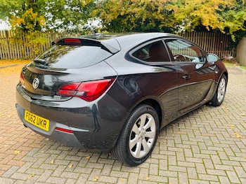 Used Vauxhall Astra GTC 2012 for sale - 76307427: Photo 2