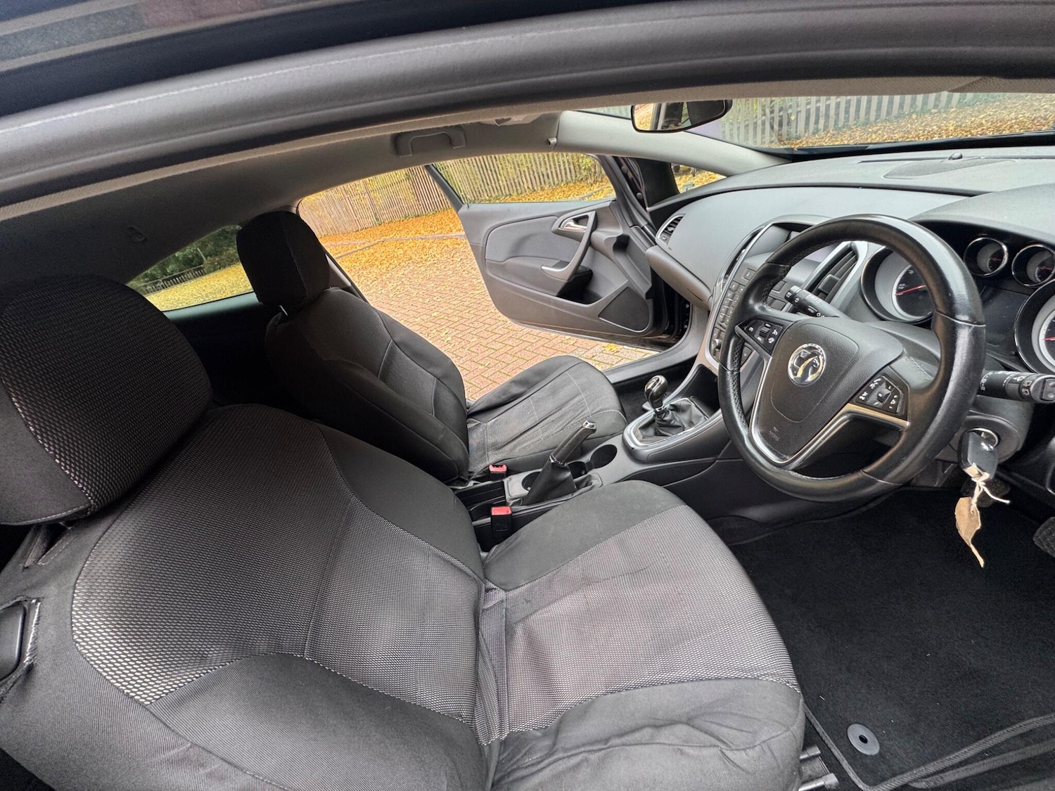 Used Vauxhall Astra GTC 2012 for sale - 76307427: Photo 33