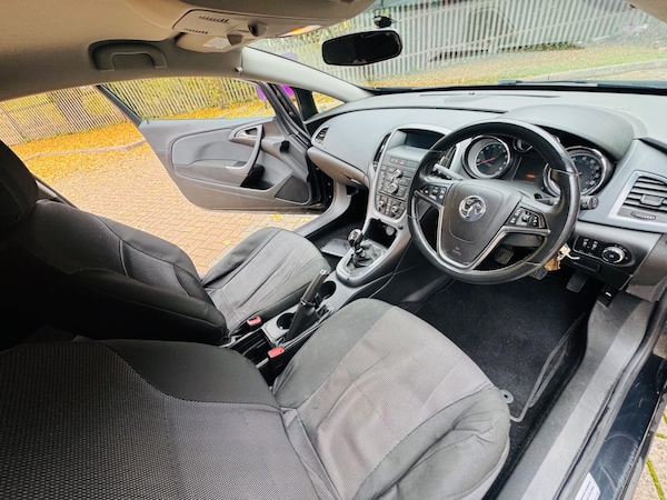 Used Vauxhall Astra GTC 2012 for sale - 76307427: Photo 3