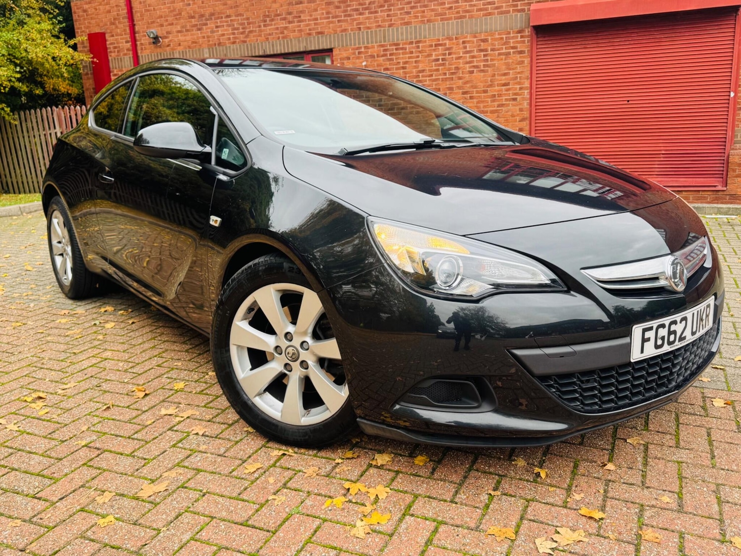 Used Vauxhall Astra GTC 2012 for sale - 76307427: Photo 8