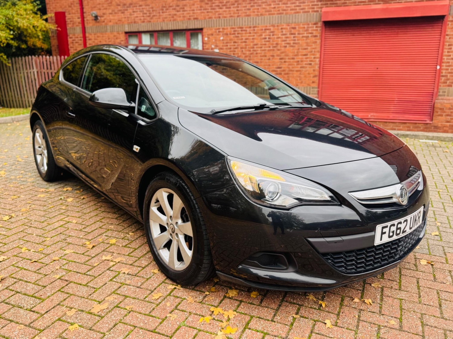 Used Vauxhall Astra GTC 2012 for sale - 76307427: Photo 9