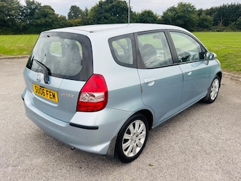 Used Honda Jazz 2006 for sale - 76377656: Photo