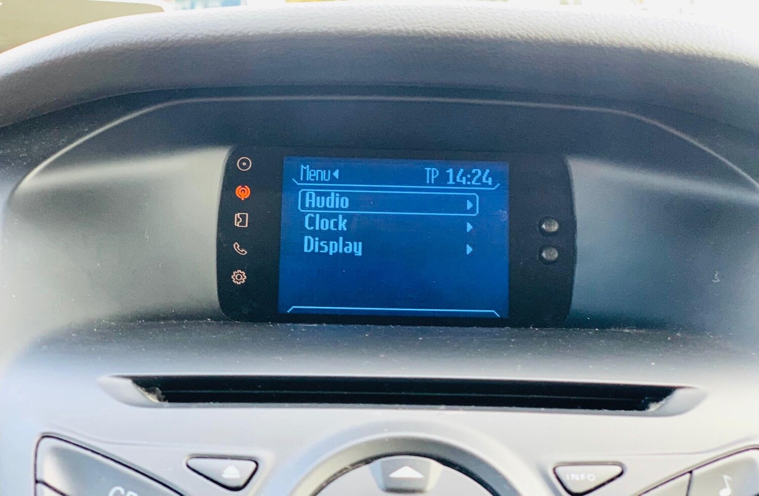 Used Ford Focus 2011 for sale - 76370957: Photo 25