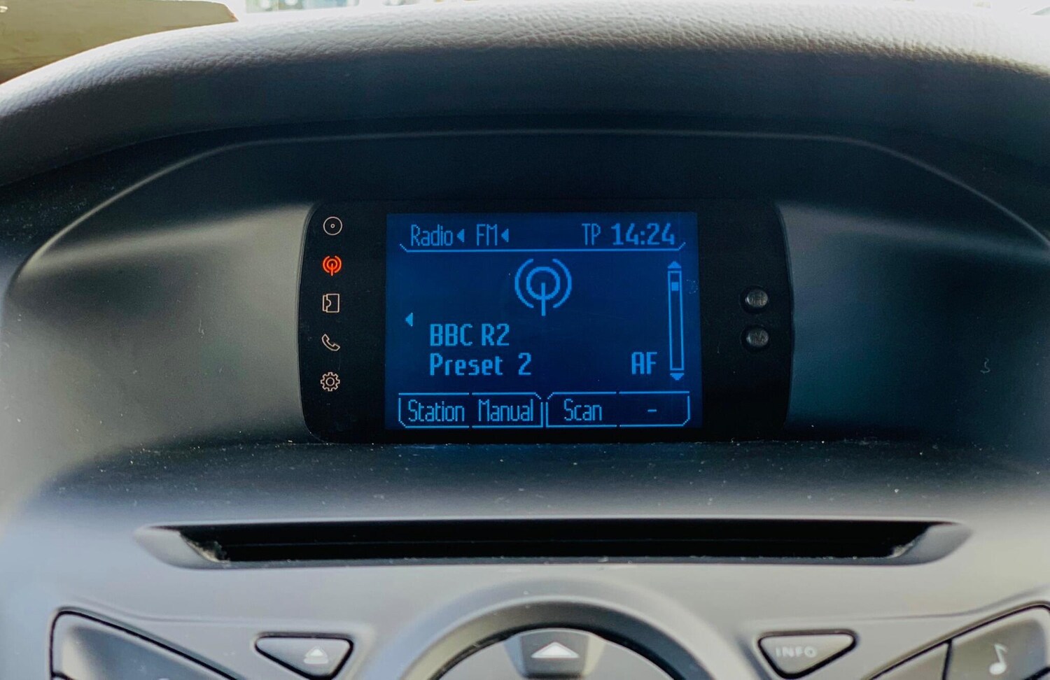 Used Ford Focus 2011 for sale - 76370957: Photo 30