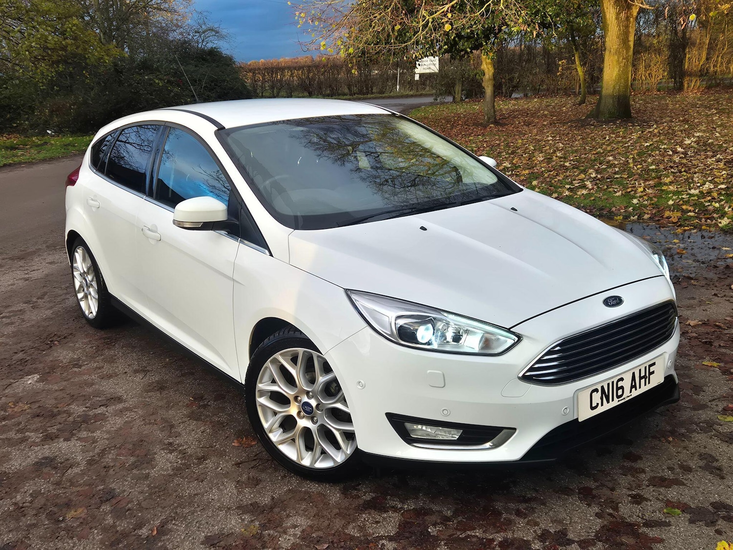 Used Ford Focus for sale - 76728230: Photo 3
