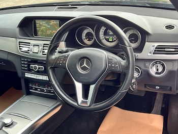 Used Mercedes-Benz E Class 2014 for sale - 78319332: Photo