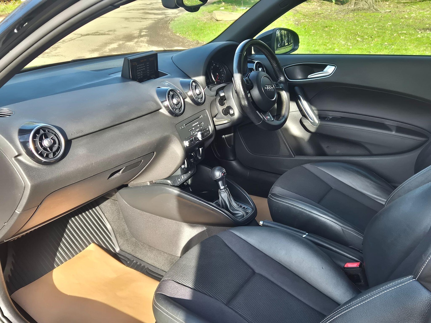 Used Audi A1 2015 for sale - 77637648: Photo 22