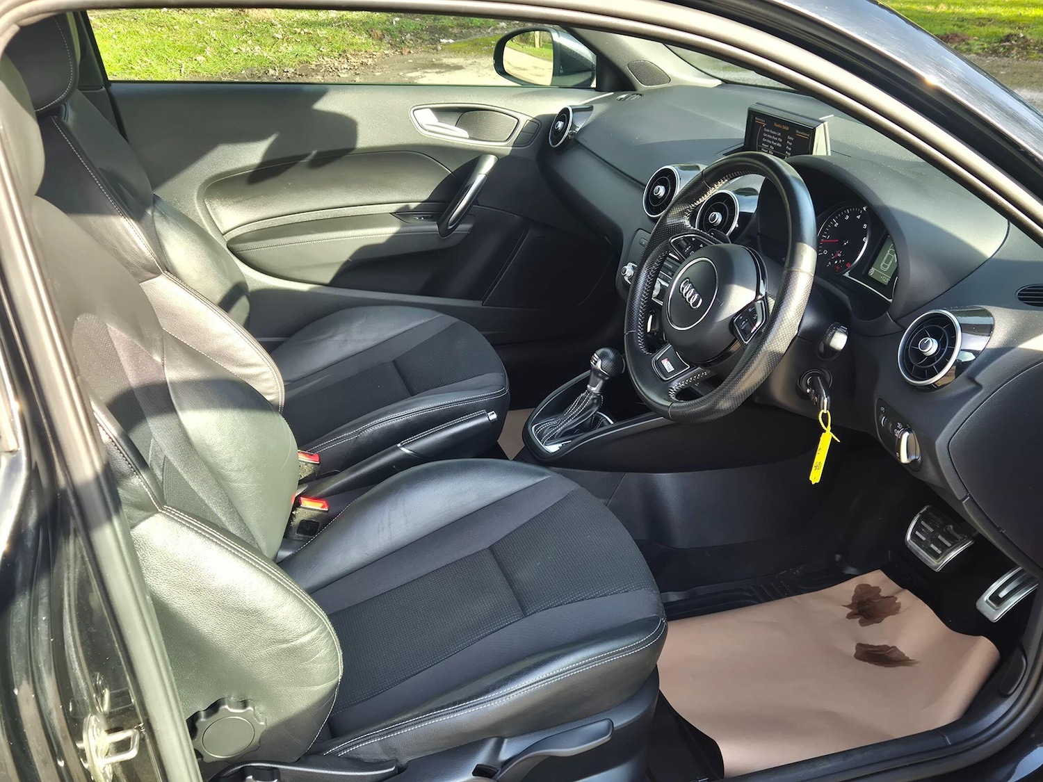 Used Audi A1 2015 for sale - 77637648: Photo 9