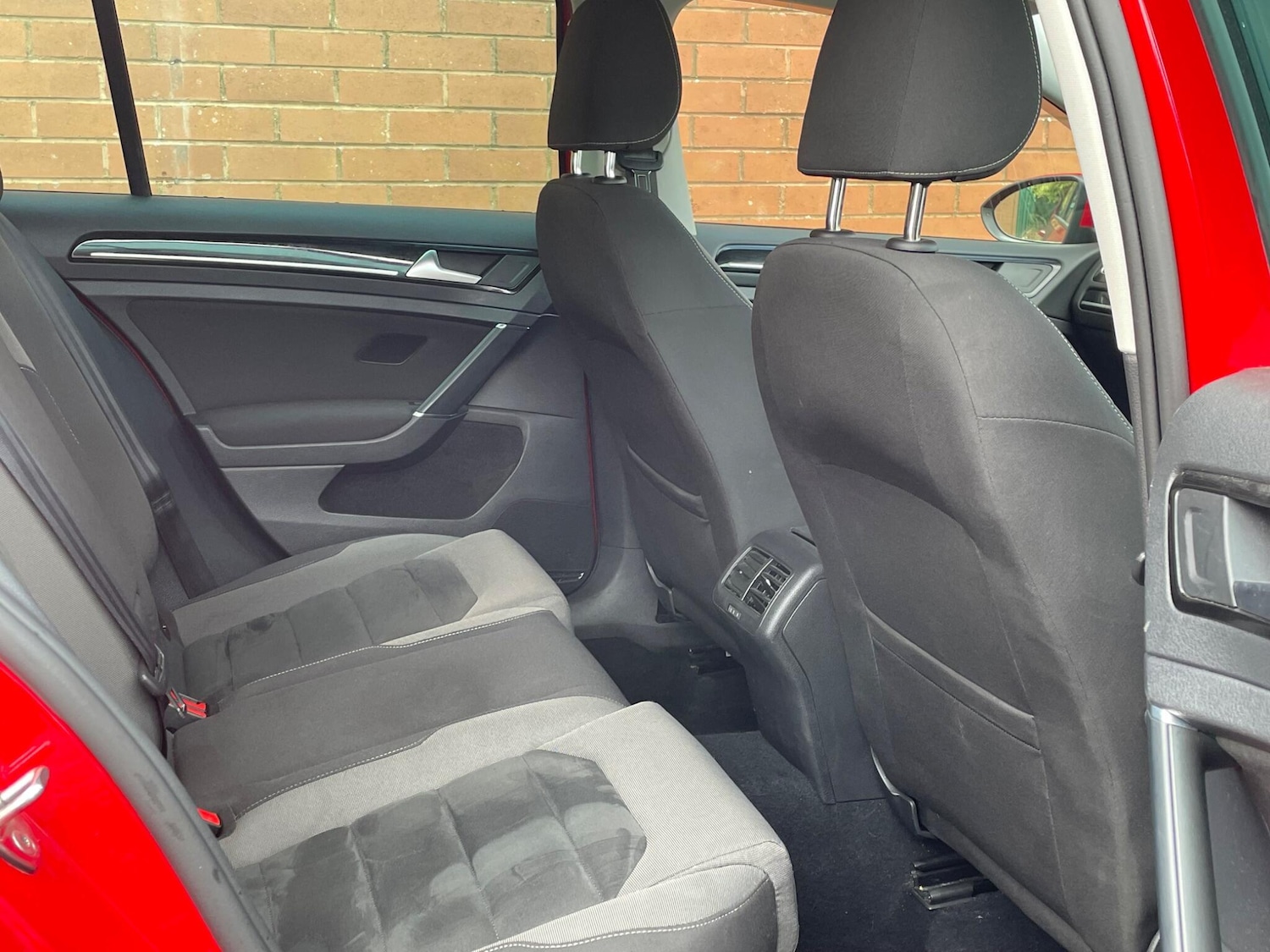 Used Volkswagen Golf 2018 for sale - 75964492: Photo 9