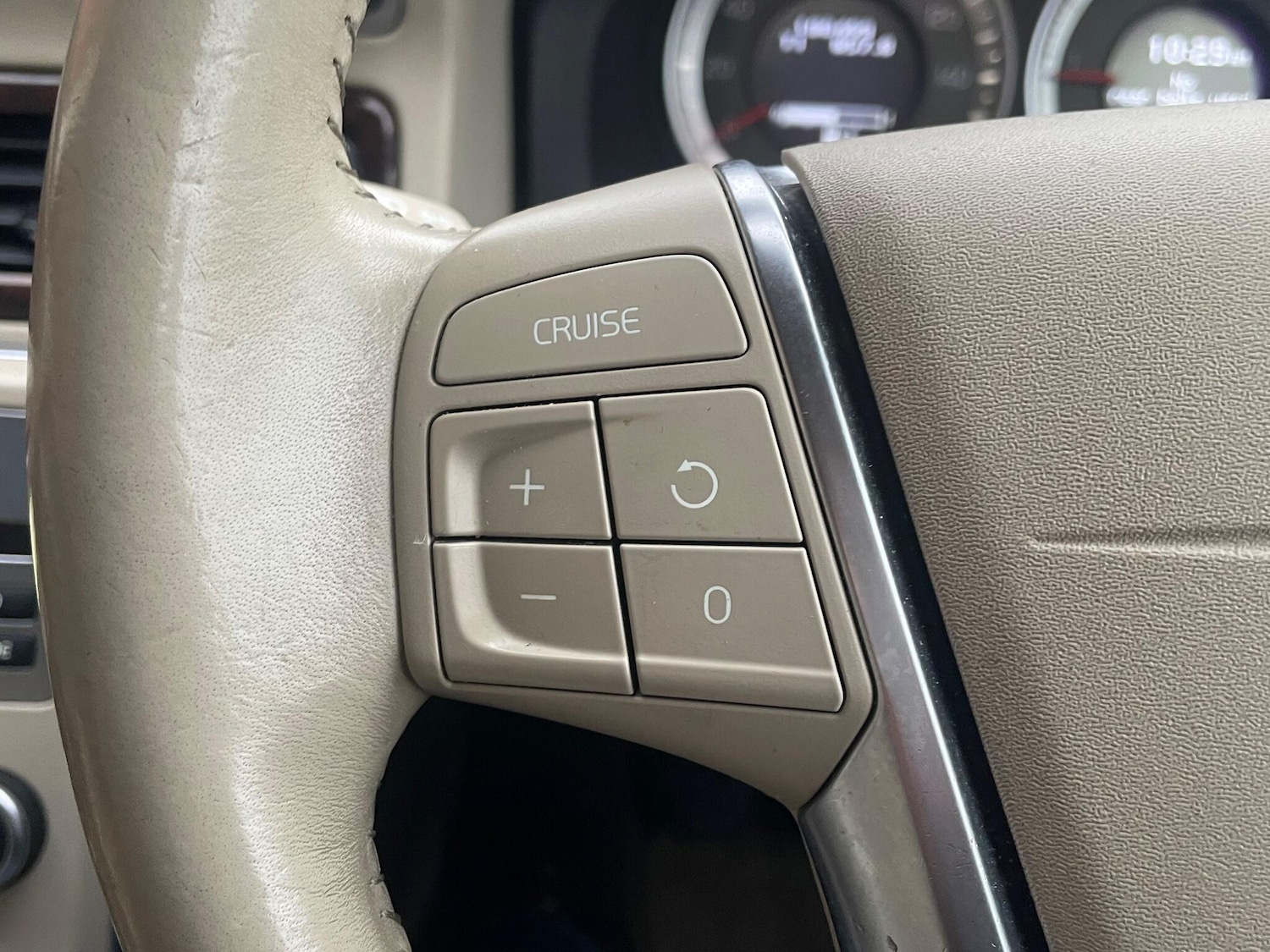 Used Volvo V70 2011 for sale - 77029614: Photo 19