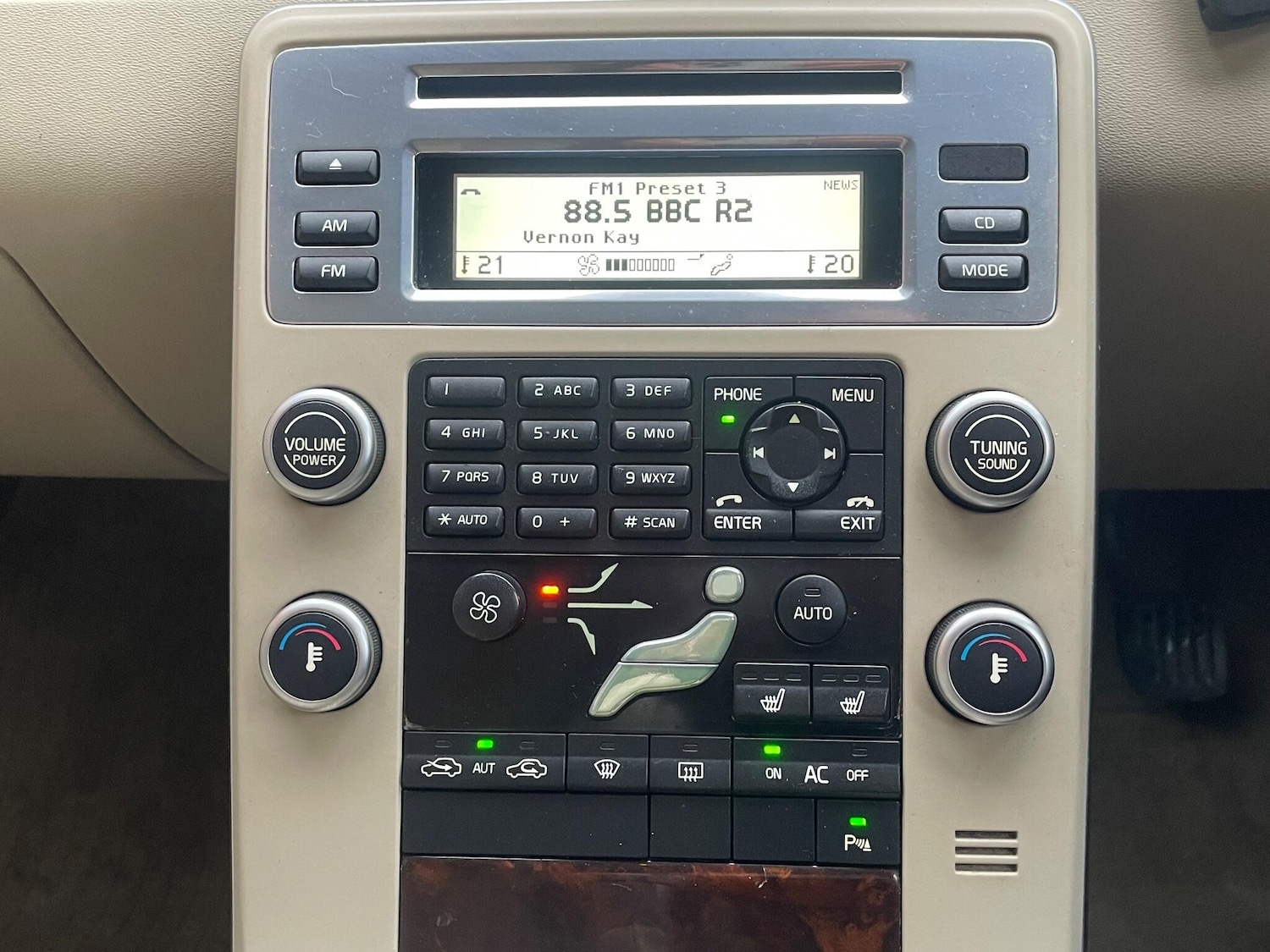 Used Volvo V70 2011 for sale - 77029614: Photo 21