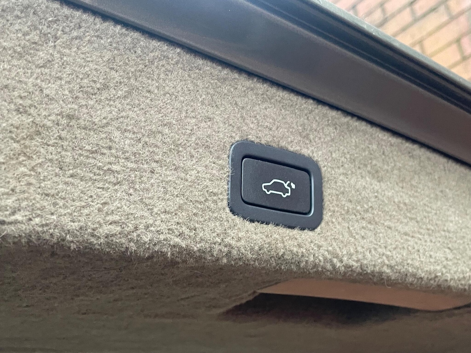 Used Volvo V70 2011 for sale - 77029614: Photo 35