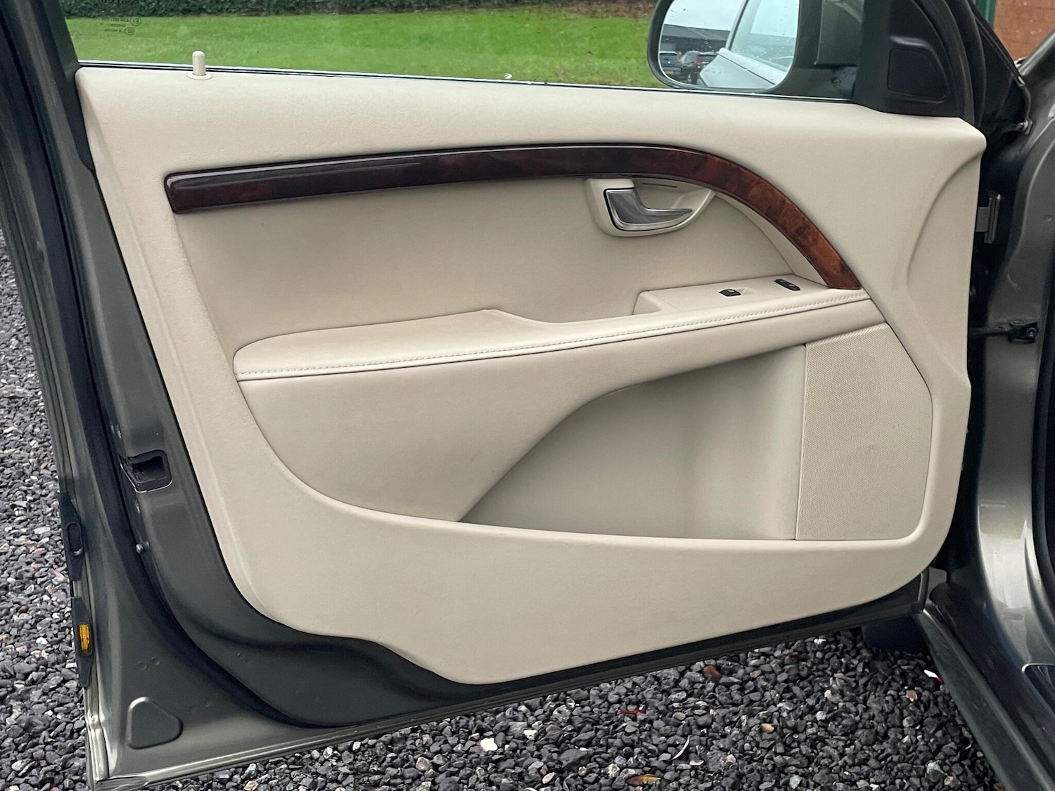 Used Volvo V70 2011 for sale - 77029614: Photo 39