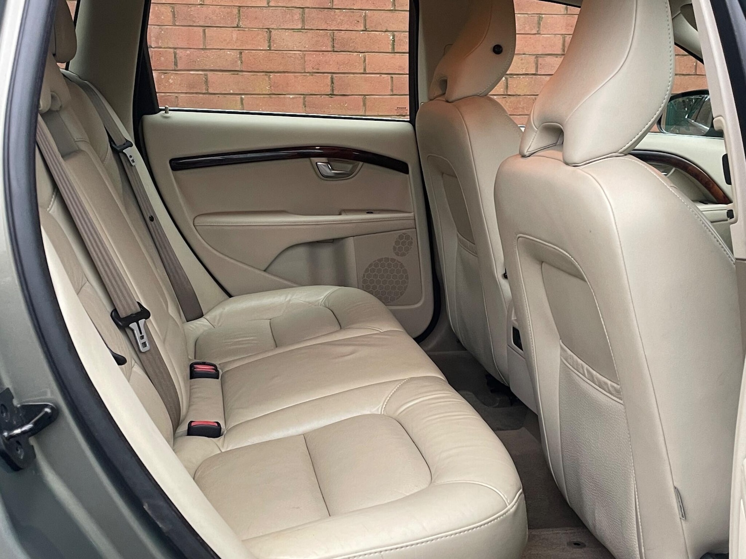 Used Volvo V70 2011 for sale - 77029614: Photo 6