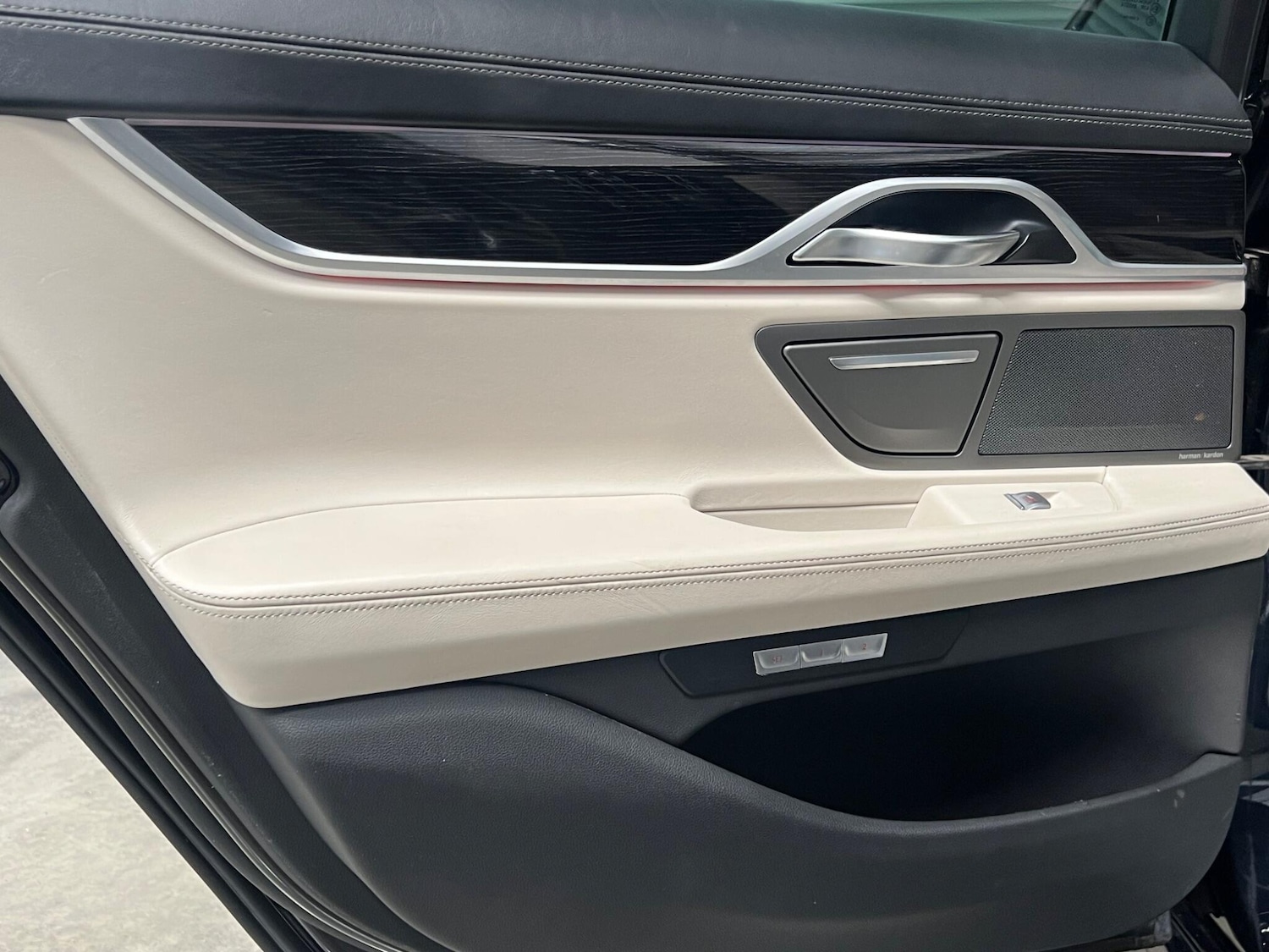 Used BMW 7 Series 2017 for sale - 76997464: Photo 21