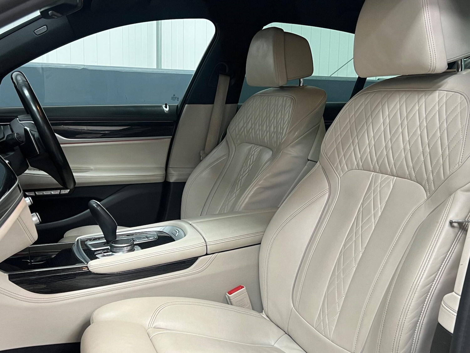 Used BMW 7 Series 2017 for sale - 76997464: Photo 24