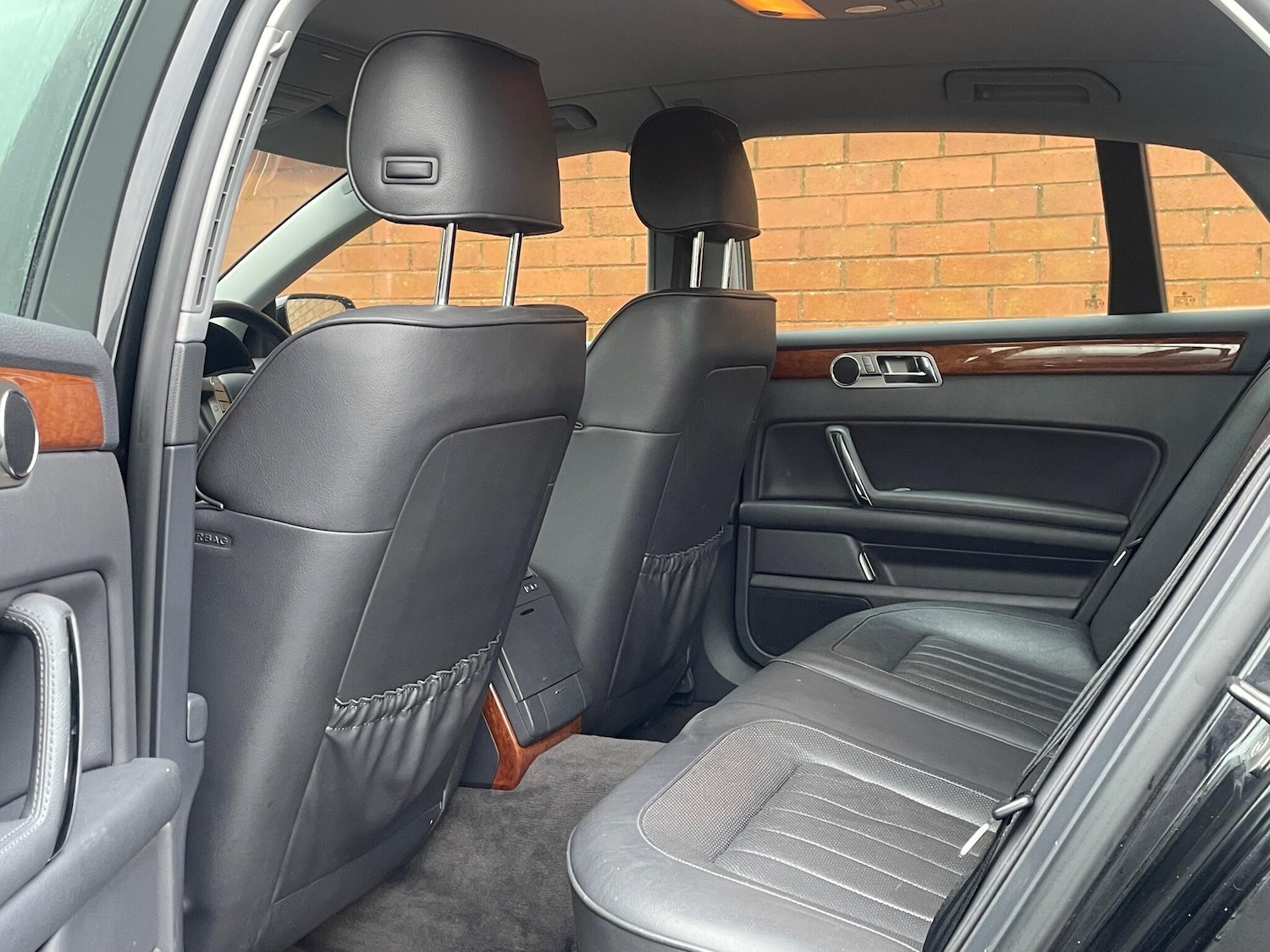 Used Volkswagen Phaeton for sale - 77238545: Photo 32