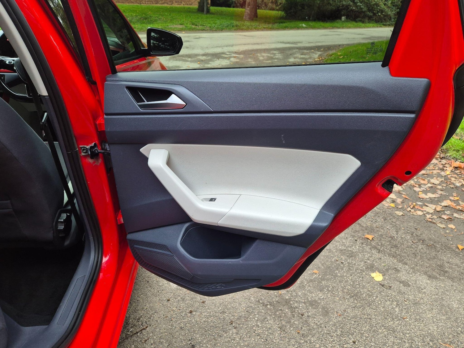 Used Volkswagen Polo 2018 for sale - 76528116: Photo 24