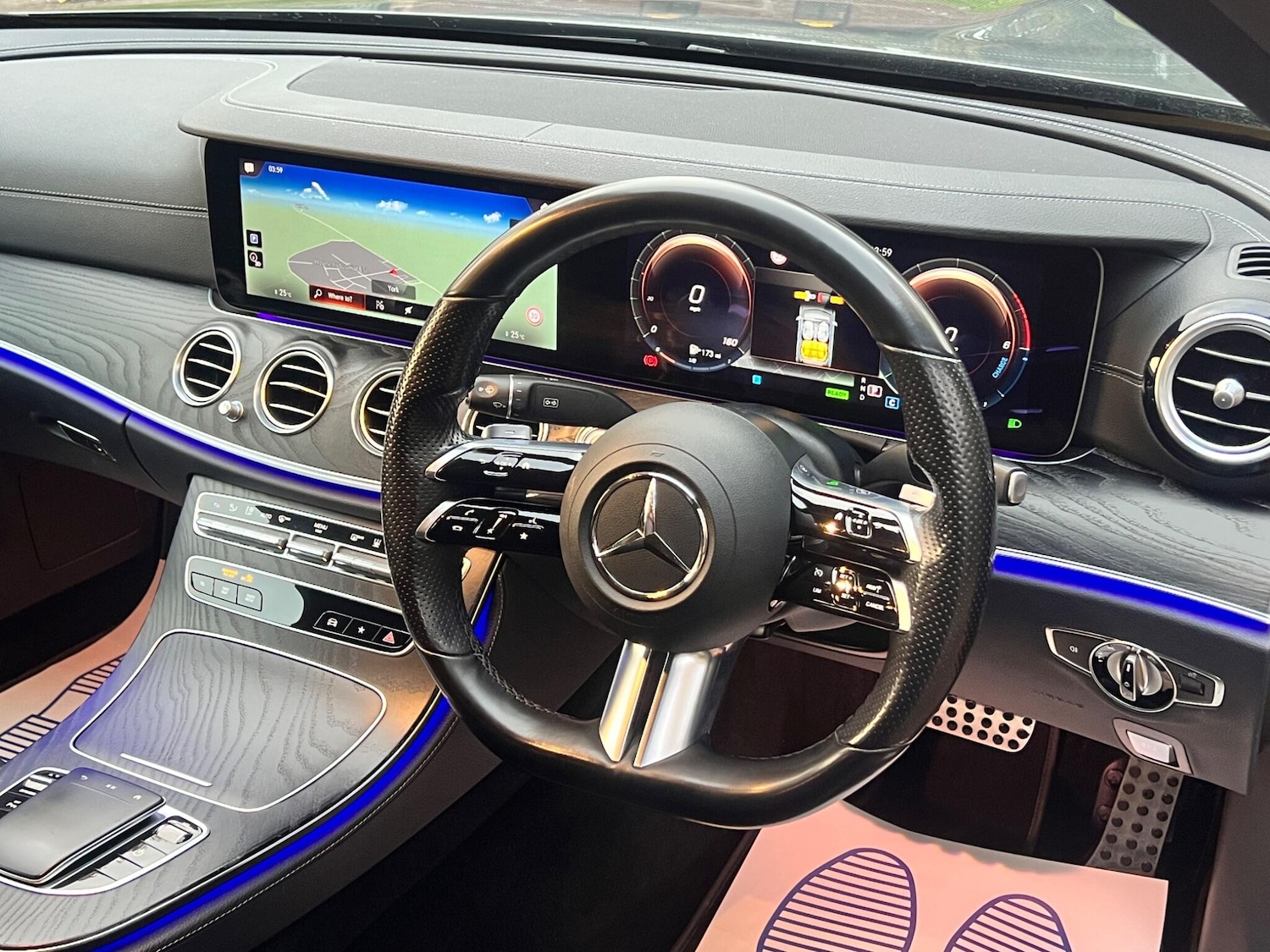 Used Mercedes-Benz E Class 2020 for sale - 76994300: Photo 4