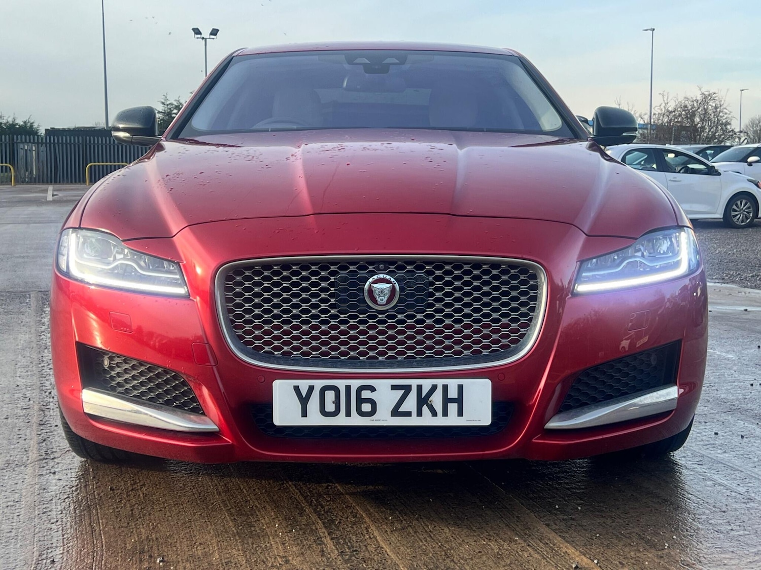 Used Jaguar XF 2016 for sale - 77190560: Photo 2