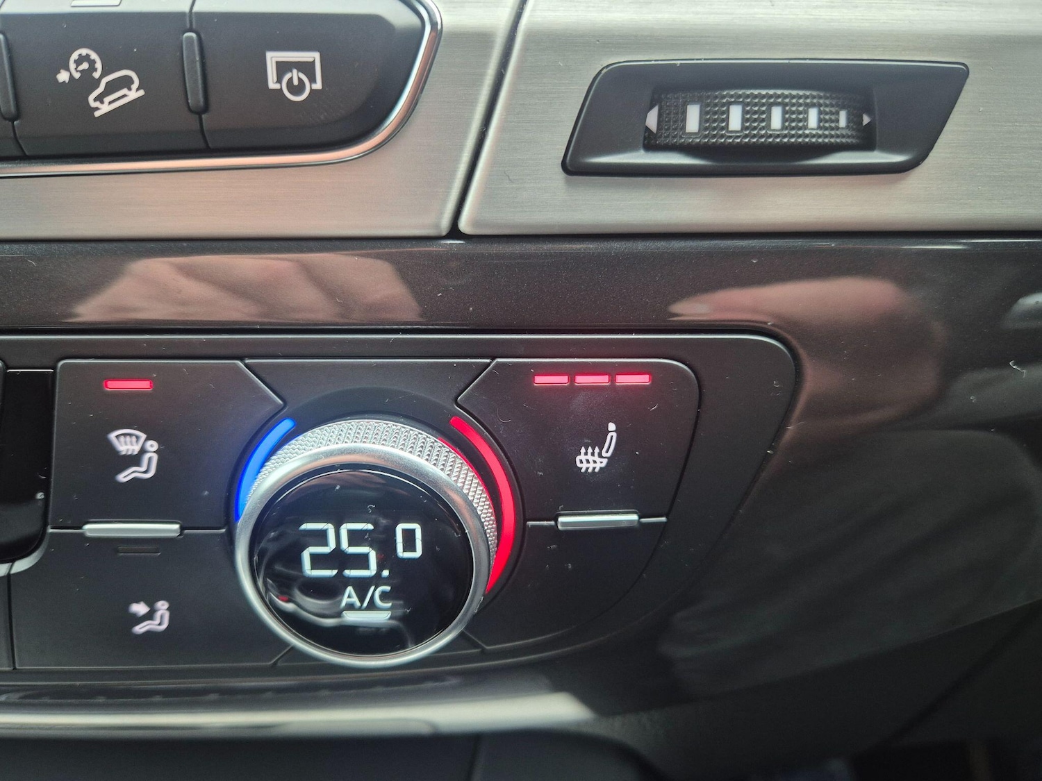 Used Audi Q7 2018 for sale - 77216023: Photo 43