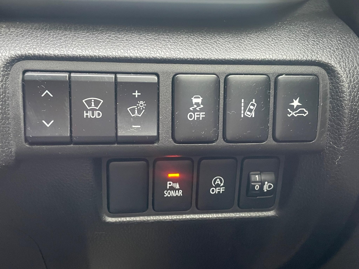 Used Mitsubishi Eclipse Cross 2018 for sale - 77162810: Photo 16