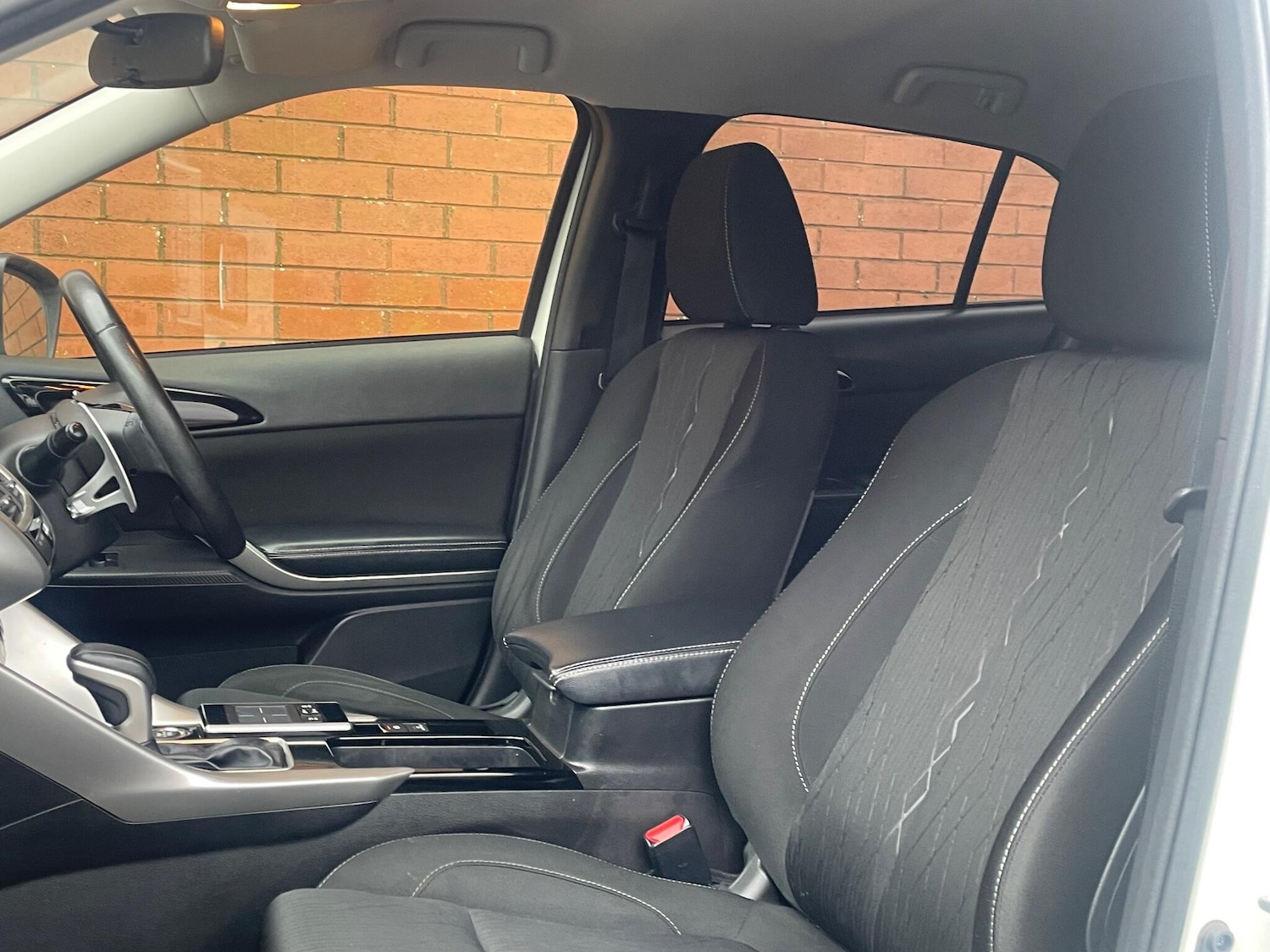 Used Mitsubishi Eclipse Cross 2018 for sale - 77162810: Photo 37