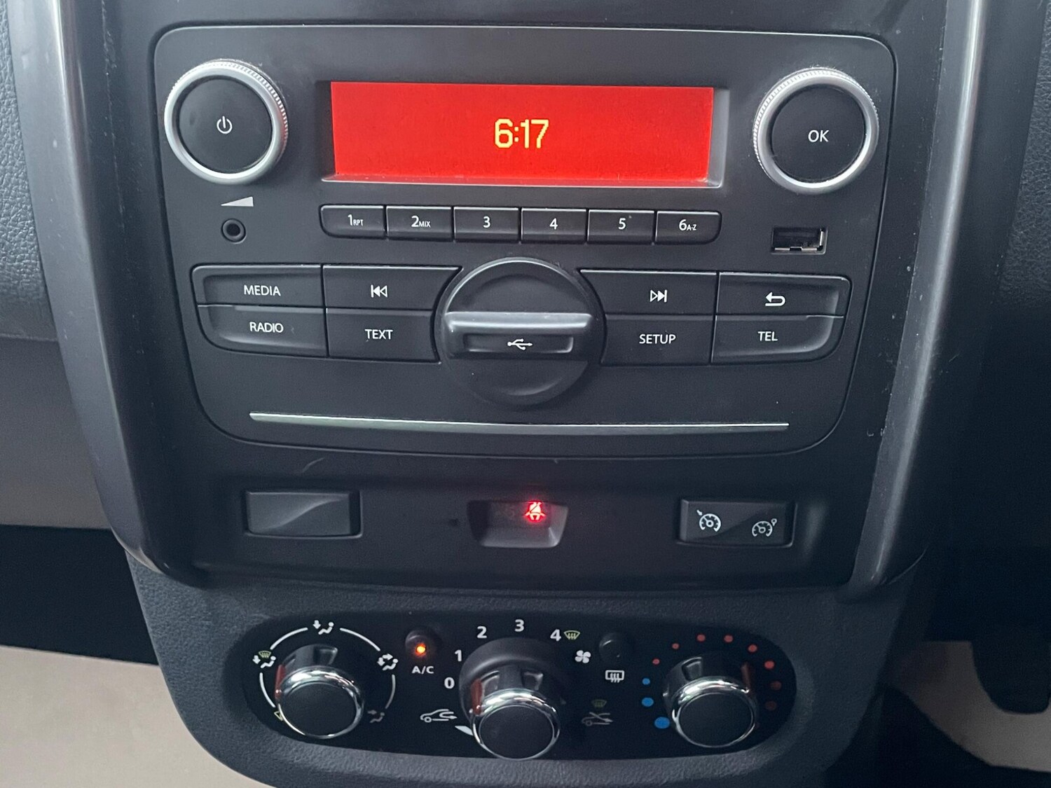 Used Dacia Duster 2018 for sale - 77670291: Photo 30