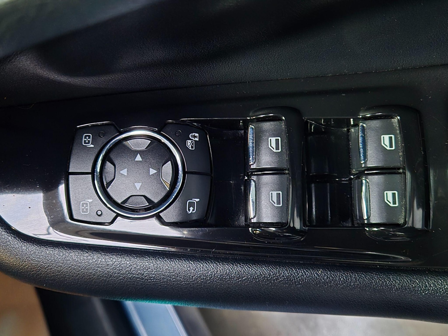 Used Ford Edge 2018 for sale - 77637937: Photo 22