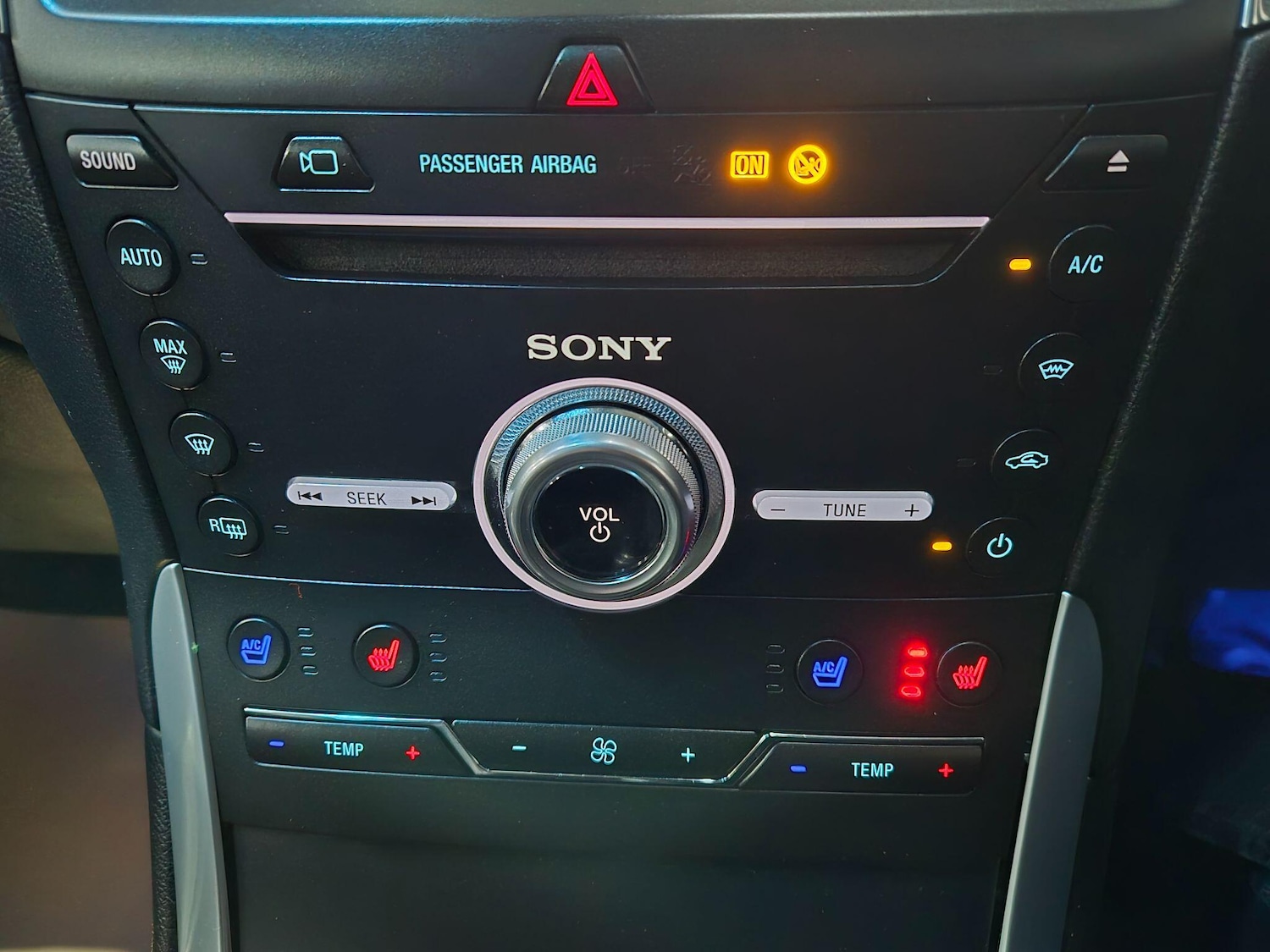 Used Ford Edge 2018 for sale - 77637937: Photo 40