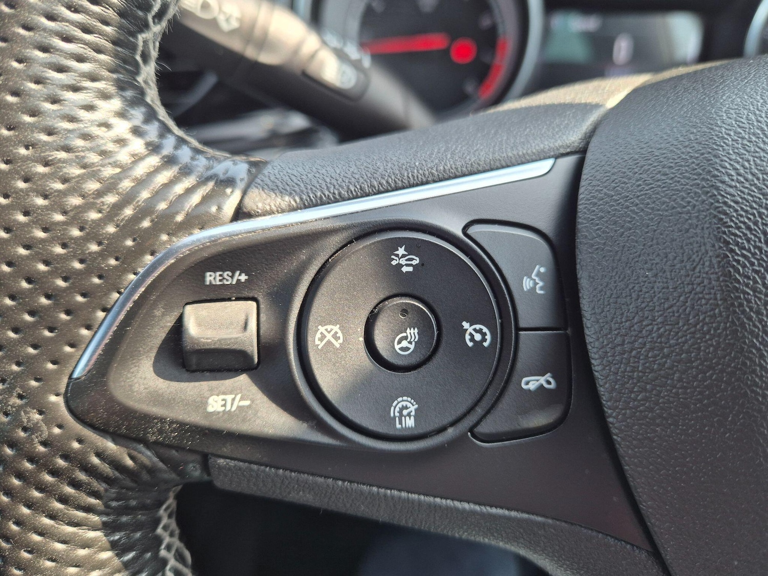 Used Vauxhall Insignia 2017 for sale - 78170636: Photo 27