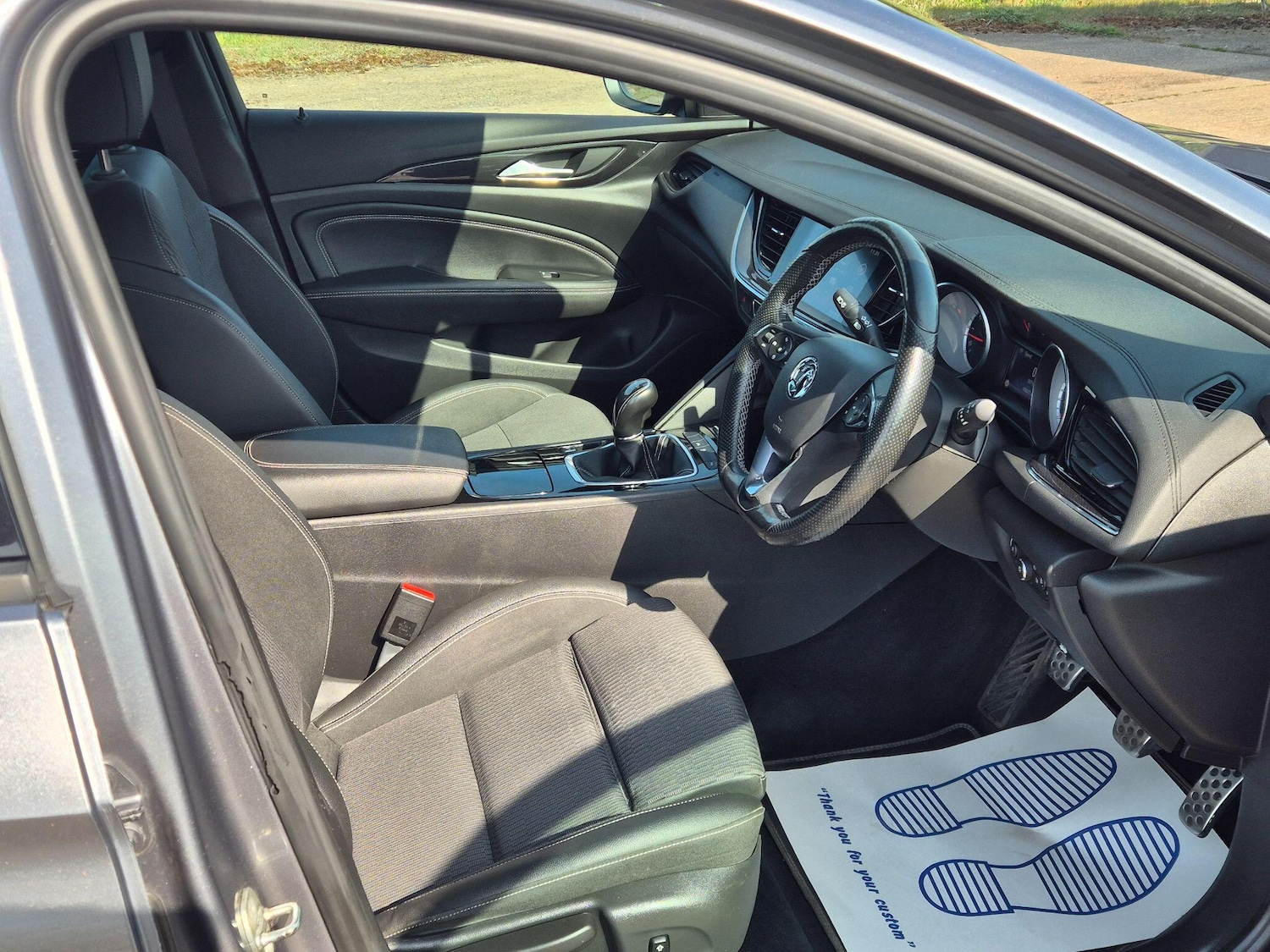 Used Vauxhall Insignia 2017 for sale - 78170636: Photo 5