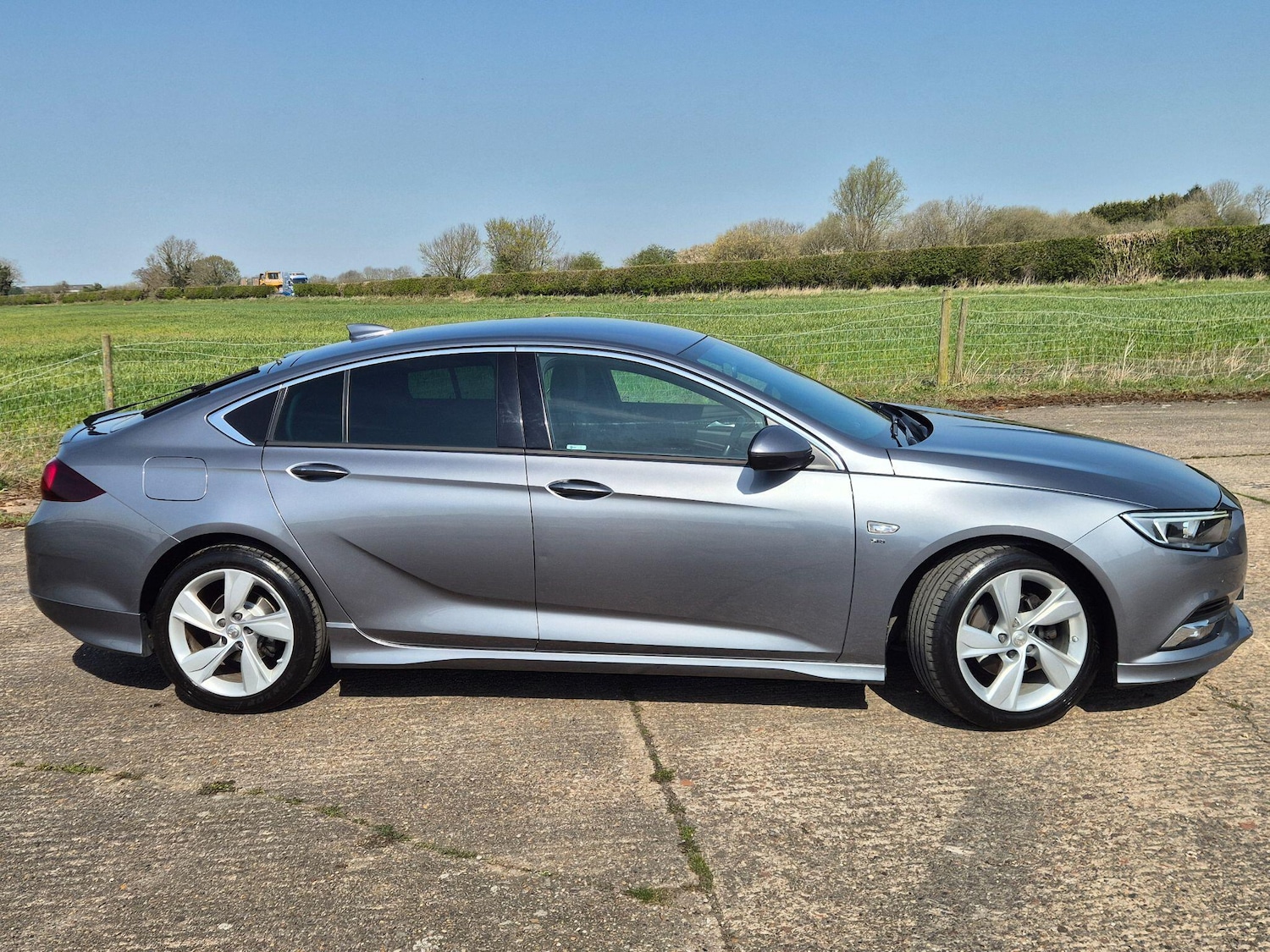 Used Vauxhall Insignia 2017 for sale - 78170636: Photo 7
