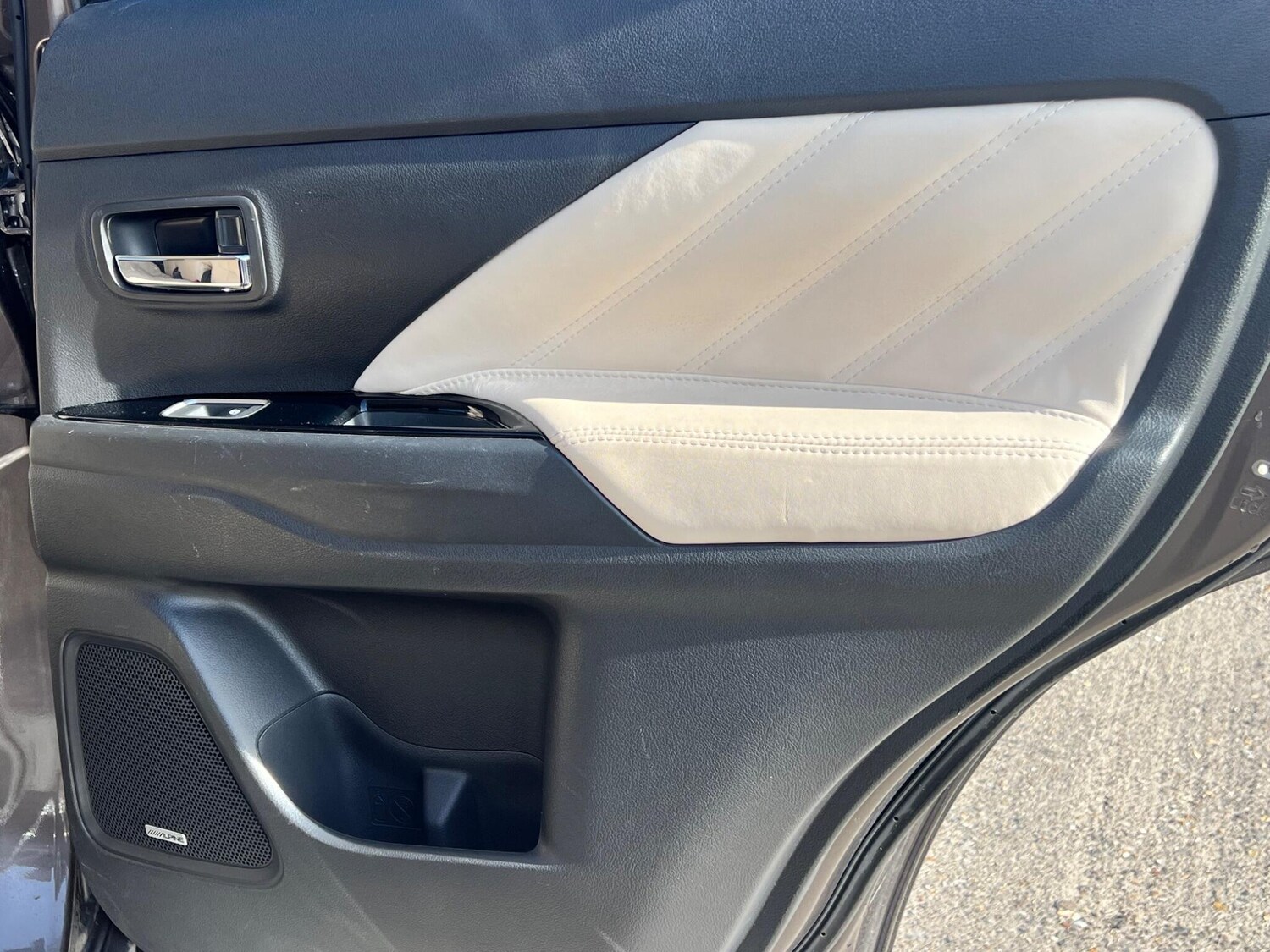 Used Mitsubishi Outlander 2017 for sale - 78115256: Photo 21