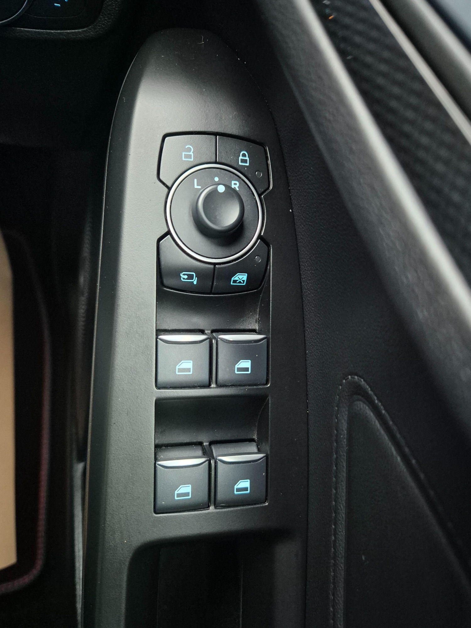 Used Ford Focus 2023 for sale - 77040108: Photo 30