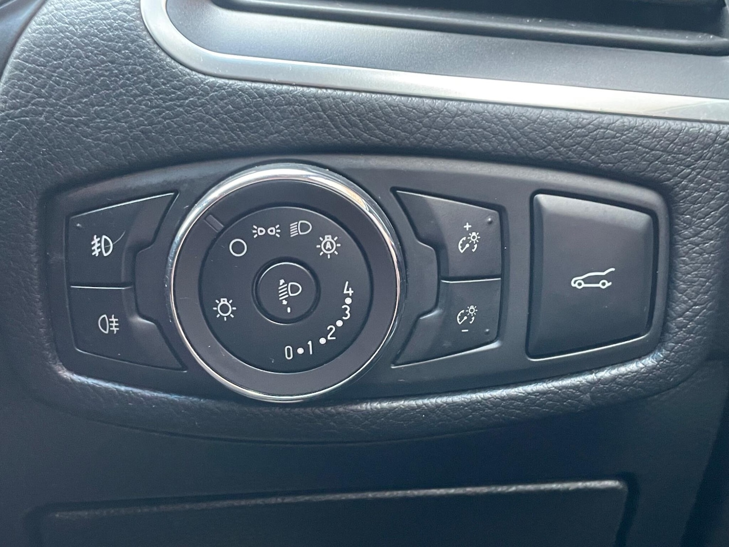 Used Ford Edge 2017 for sale - 78100875: Photo 32